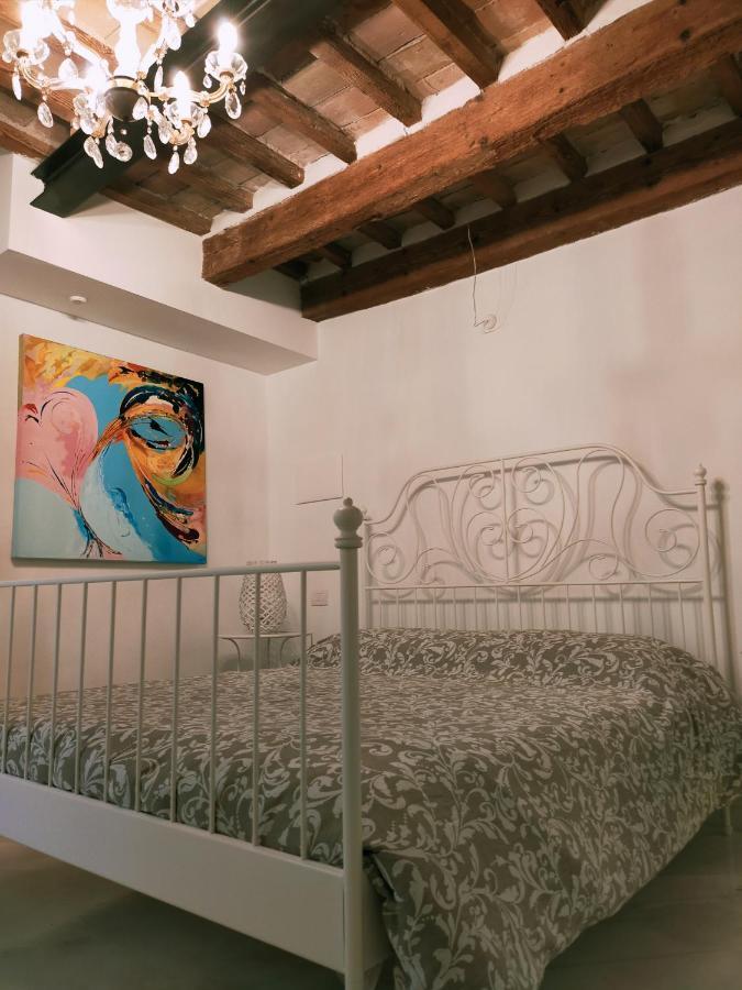Tambien B&B Pesaro Bagian luar foto