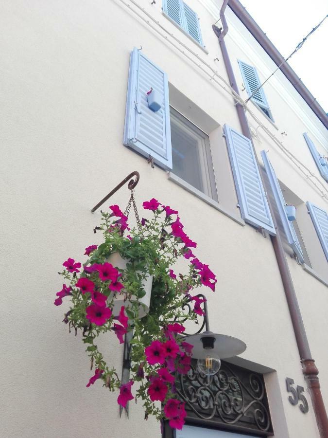 Tambien B&B Pesaro Bagian luar foto